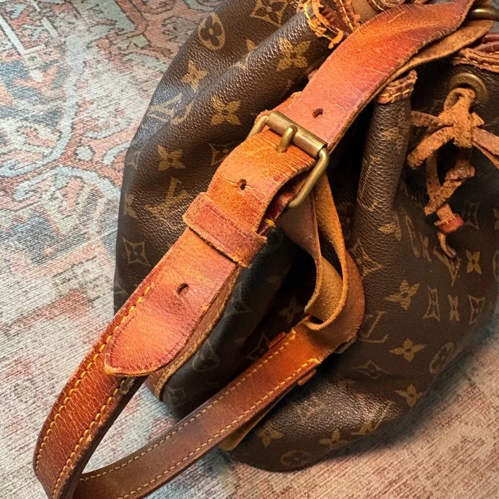 Louis Vuitton Vintage Monogram Canvas Noe Bucket Bag Brown Drawstring Shoulder